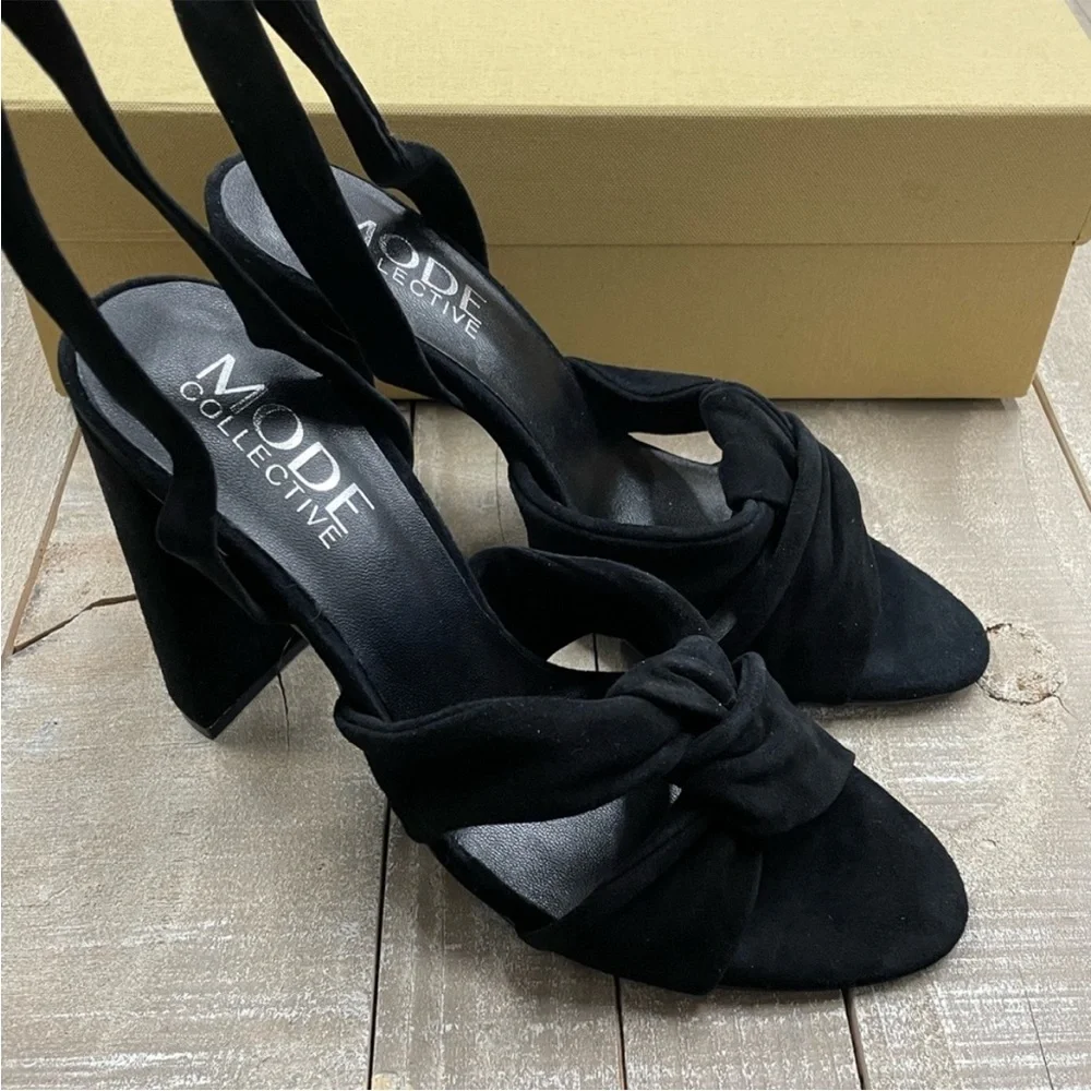 NIB The Mode Collective Black Suede Heels
